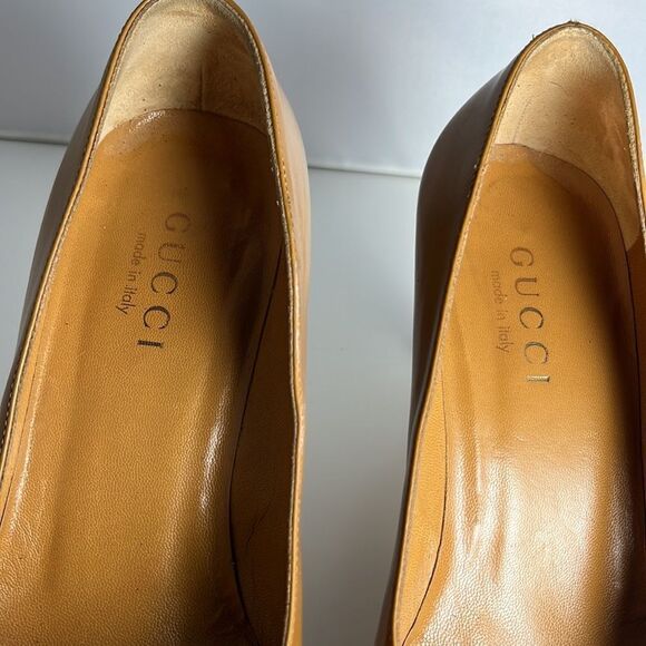 Vintage Authentic Gucci Heels. - Picture 4 of 12